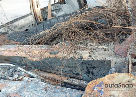 2016 Cadillac Escalade Premium Collection z USA, uszkodzony, nr VIN 1GYS4CKJ6GR116341